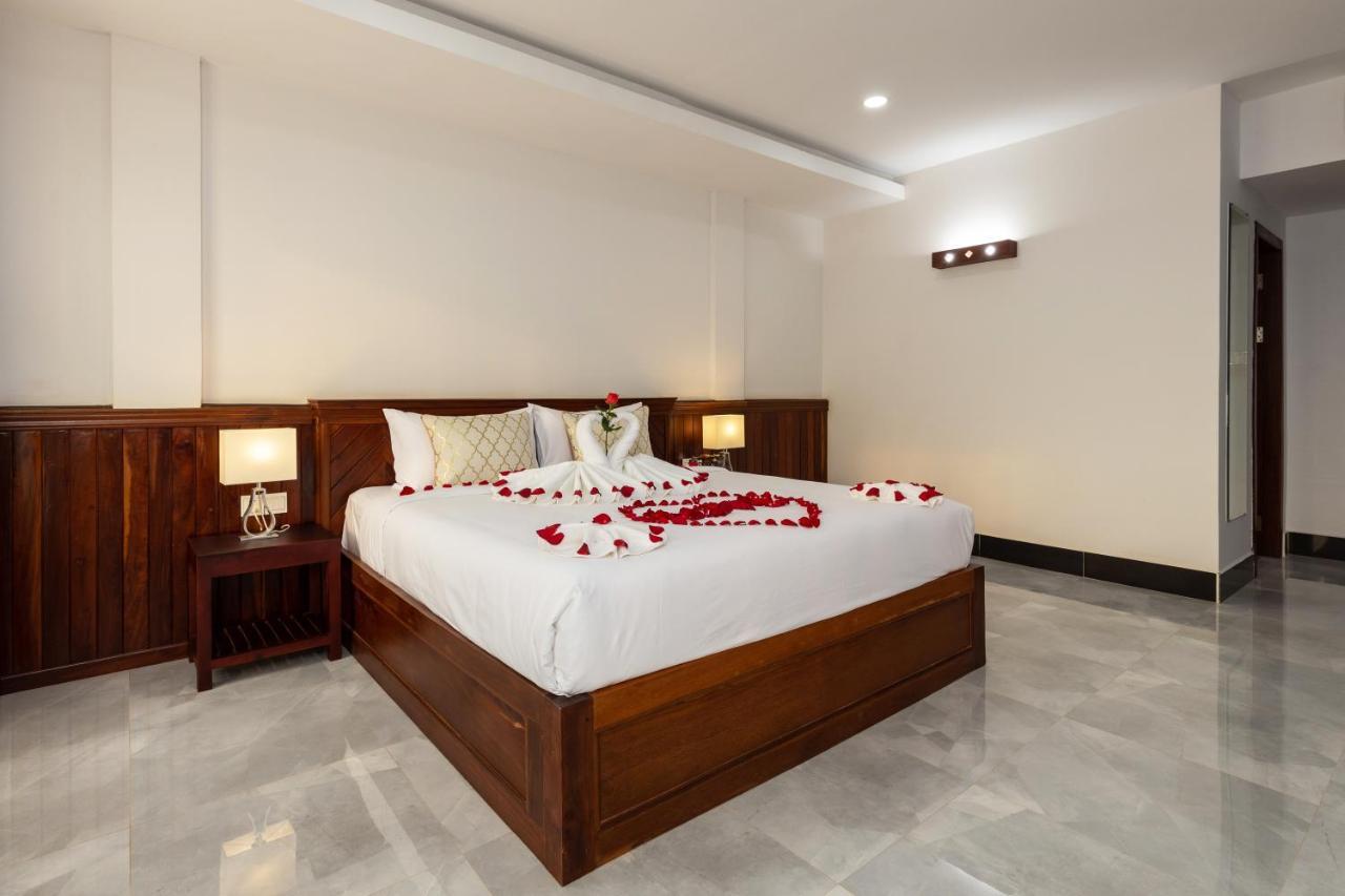 Blanc Smith Hotel Siem Reap Ngoại thất bức ảnh