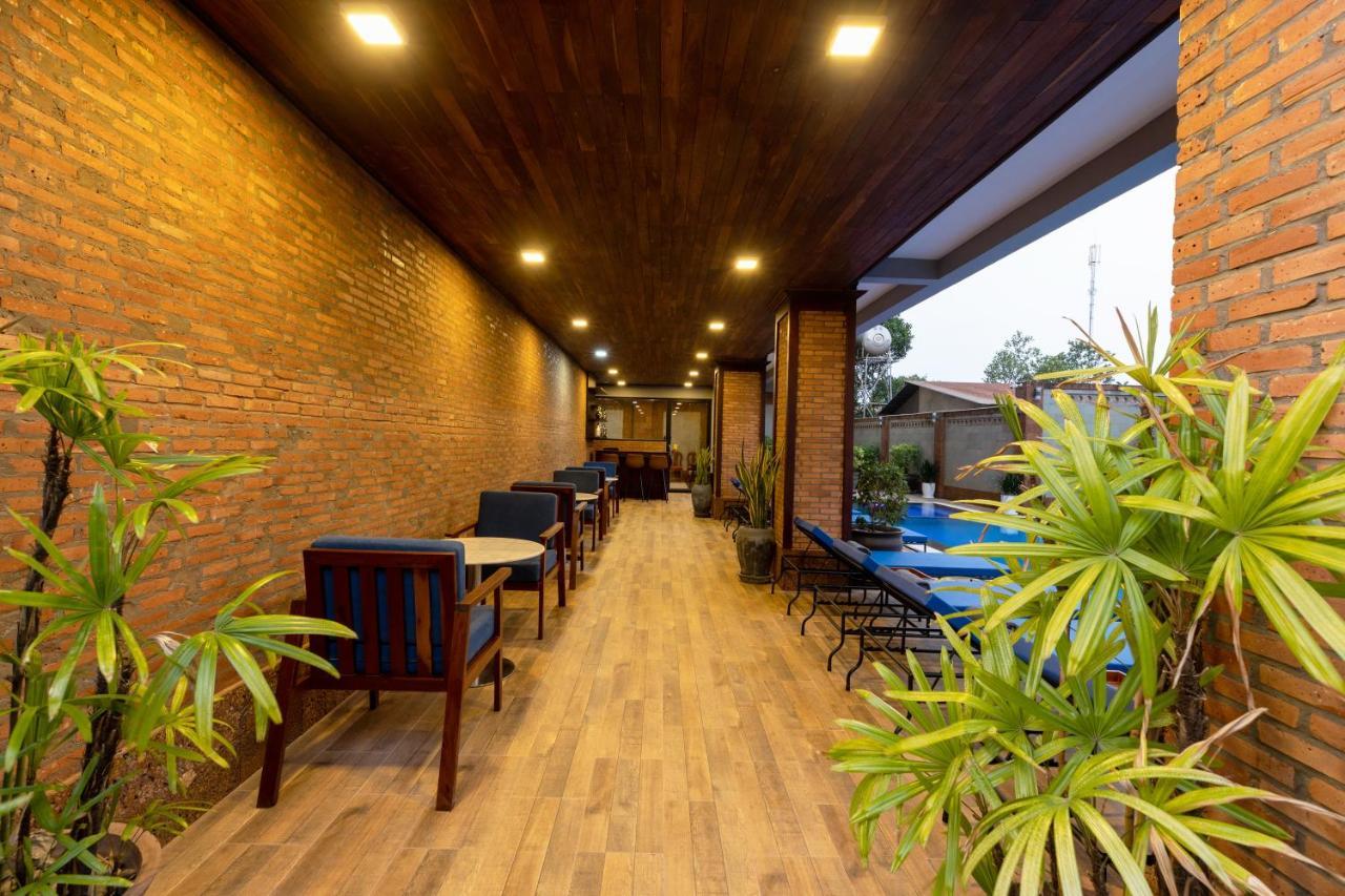 Blanc Smith Hotel Siem Reap Ngoại thất bức ảnh