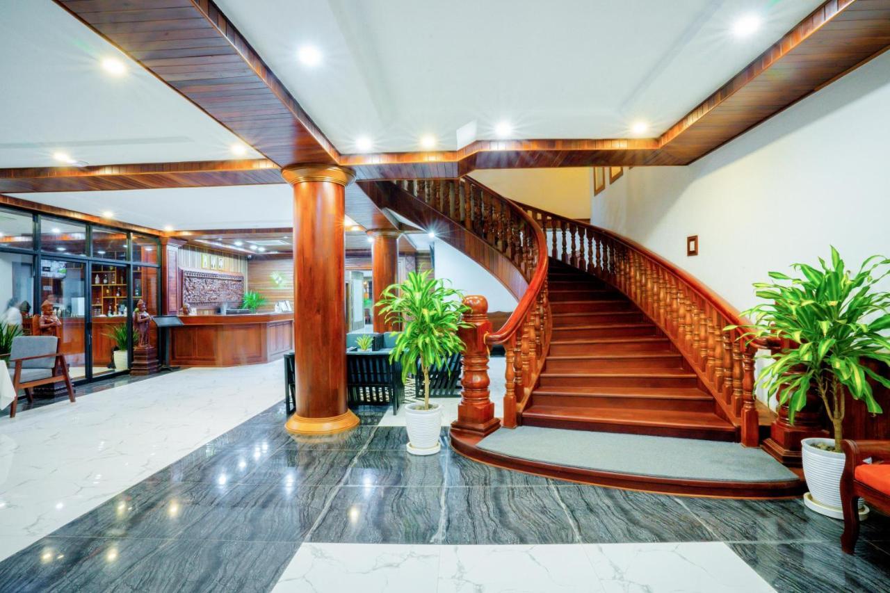 Blanc Smith Hotel Siem Reap Ngoại thất bức ảnh